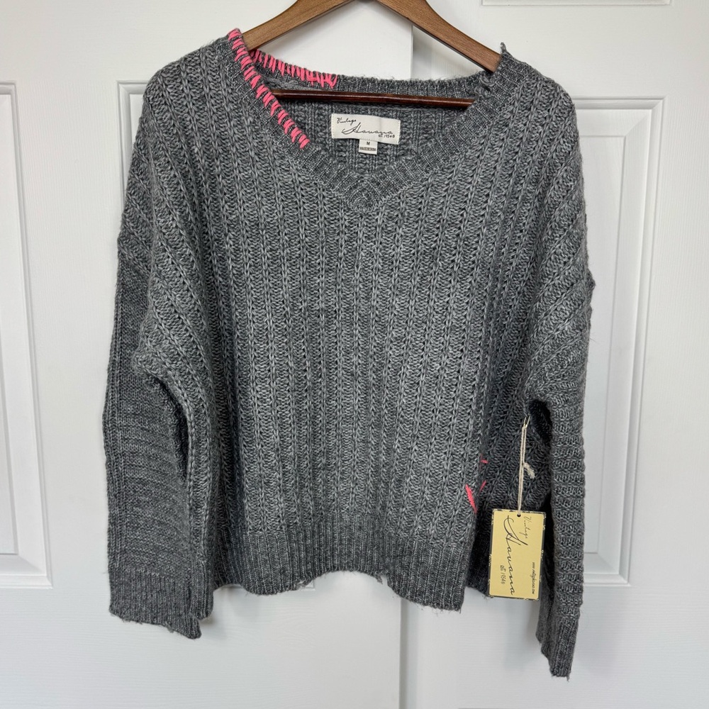 Vintage Havana Gray Embroidered Smiley‎ Face Sweater Women’s Size Medium NWT